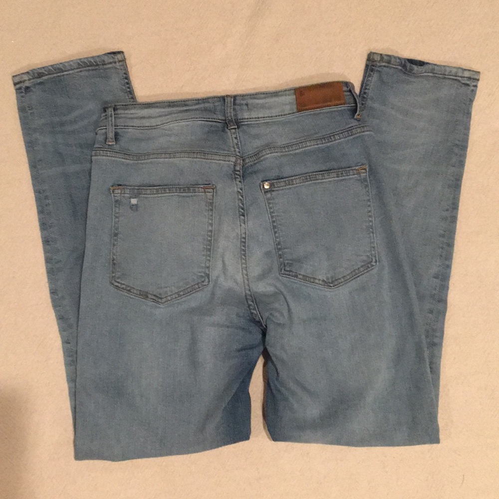 H&M High Rise Distressed Slim Leg 6 - Picture 3 of 12